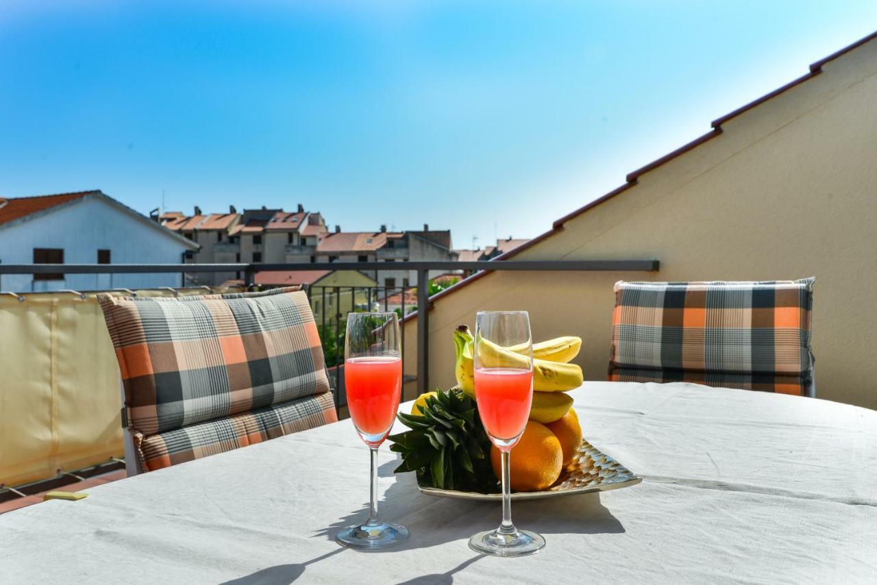 Apartment Lily Zadar Bagian luar foto