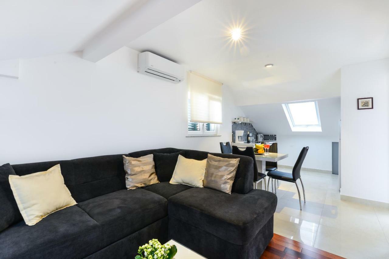 Apartment Lily Zadar Bagian luar foto